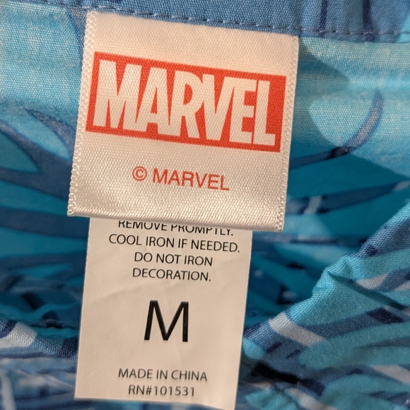 NWOT Marvel Captain America Shirt - Picture 7 of 8